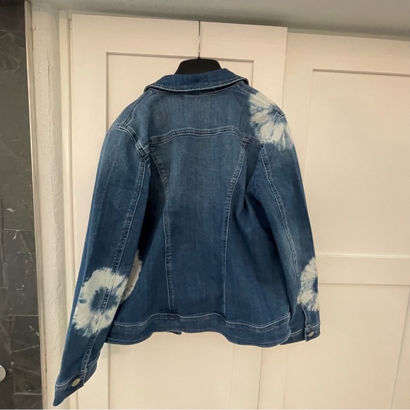 🆕CHICO’S 💙Tie Dye Comfy Denim Jacket - Picture 12 of 16